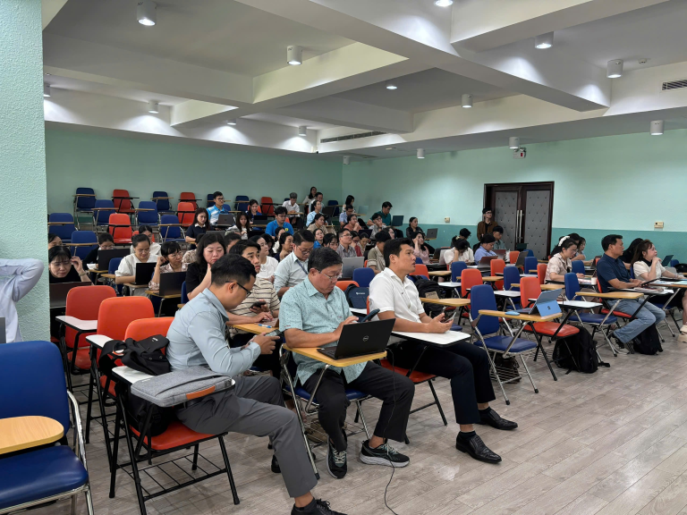 Tập huấn Edui – Chuyển đổi số tại trường THCS Nguyễn Văn Tố